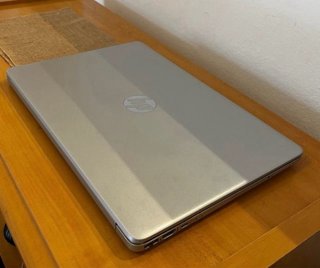 Ordenador Portátil HP Plata y Negro