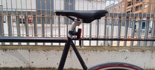 Bicicleta Fixie Negra Ruedas Rojas