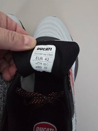 Scarpe Ducati Doadrunner Rosse e Bianche