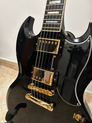 Epiphone SG Custom inspired by Gibson Ebony
