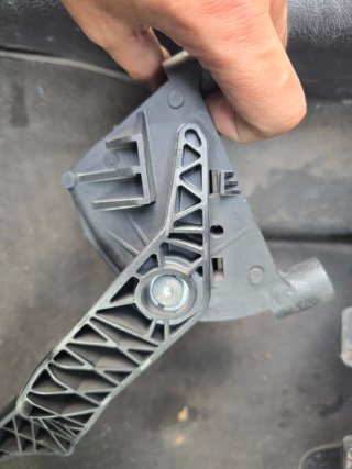 Pedal de aceleración opel zafira 2004