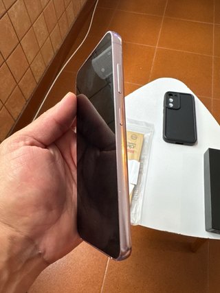 Samsung Galaxy S23 lila