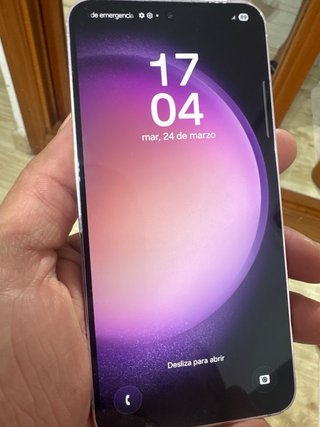 Samsung Galaxy S23 lila