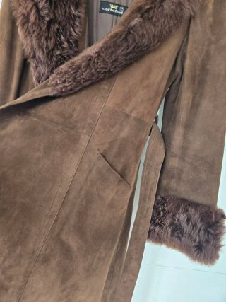 Abrigo de ante Cortefiel con pelo
