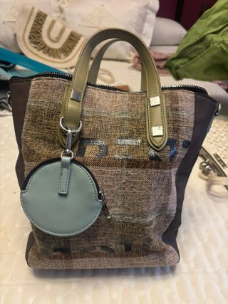 Bolso Marrón y Azul Claro