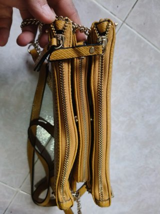 Bolso Parfois amarillo 5 compartimentos