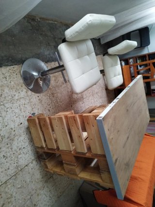 Barra de palets con ruedas