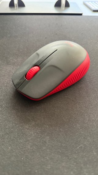 Ratón Logitech M190 Gris y Rojo
