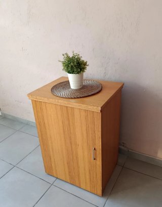 Mueble, rueda y pedal máquina coser vintage
