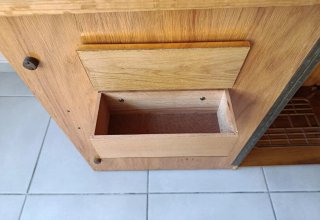 Mueble, rueda y pedal máquina coser vintage