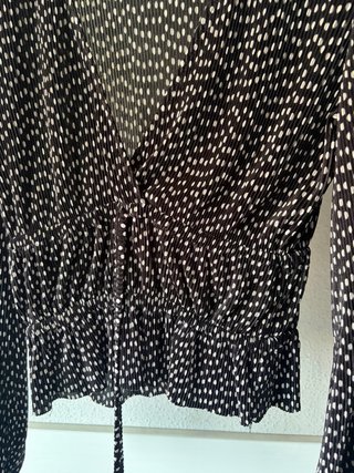 Blusa de lunares Zara