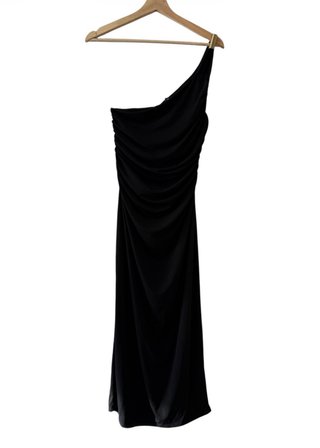Vestido Negro Hombro Descubierto Elegante Talla S