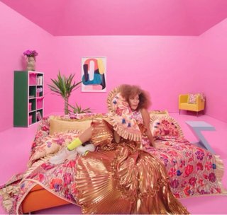 Colcha KARISMATISK IKEA x Zandra Rhodes