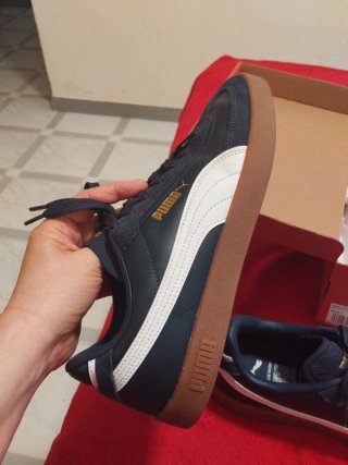 SÓLO ENVIOS -Zapatillas Puma Club II Era Talla 42