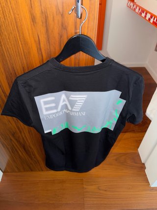 Camiseta Emporio Armani Negra
