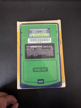 Game Boy Color stile Pokémon con Bulbasaur