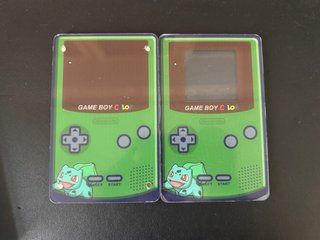 Game Boy Color stile Pokémon con Bulbasaur