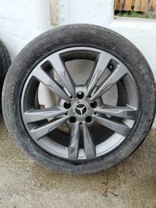Llanta Mercedes 17 gris