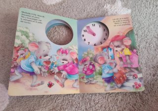Libro Tito y Susi leen la hora