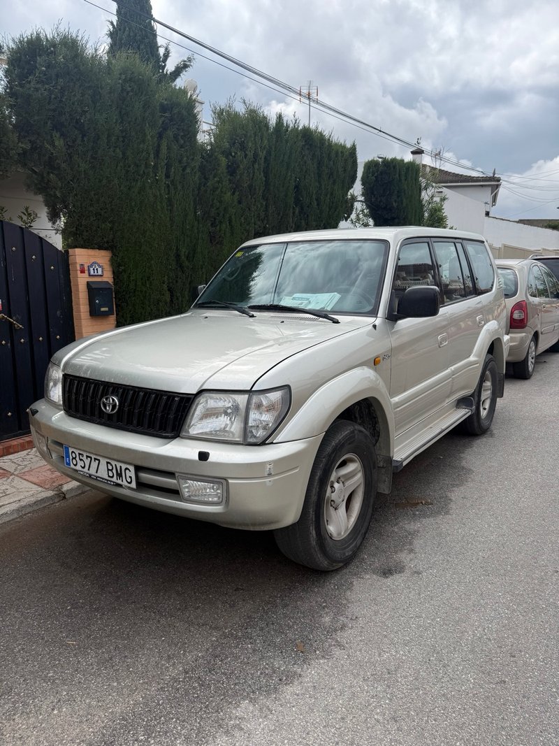 Toyota Land Cruiser 90 2001 - foto 1
