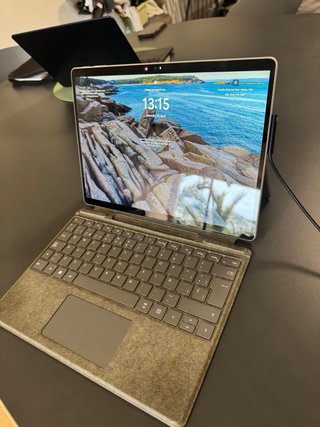 Microsoft Surface Pro 9 + Tastiera