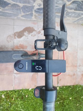 Patinete eléctrico en buen estado
