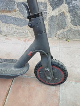 Patinete eléctrico en buen estado