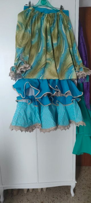 Falda Flamenca y Blusa