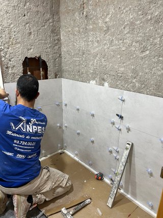 Reformas integrales ( Baños Cosinas Pintura luz..)