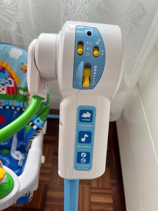 Columpio para bebé con música y luces