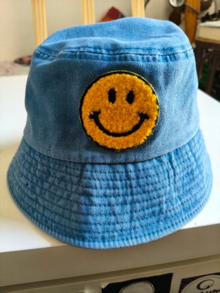 Gorro pescador azul con smiley