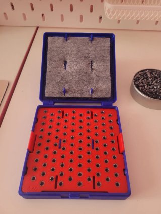 Caja portabalines competición