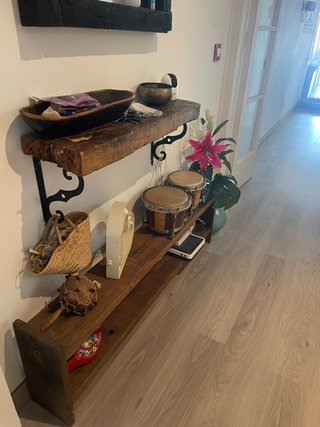 Mueble decorativo de madera