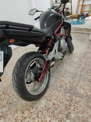 Kawasaki ER6N Negra/Roja