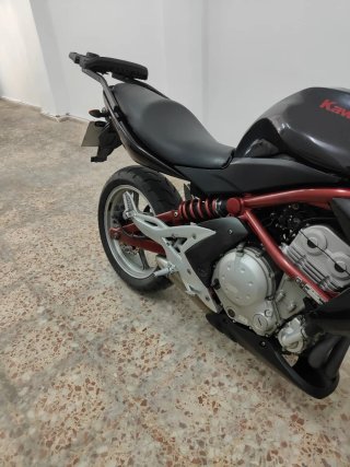 Kawasaki ER6N Negra/Roja