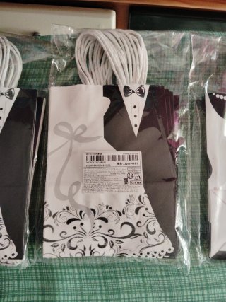 Bolsas de regalo para bodas (traje y vestido)