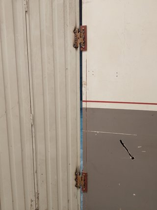 Puerta metálica industrial