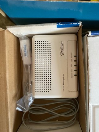 Pack x2 Decodificadores TV + 2 Routers Movistar.