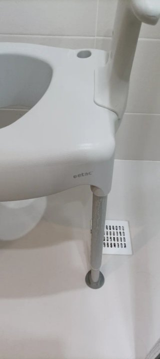 Silla de ducha con asas