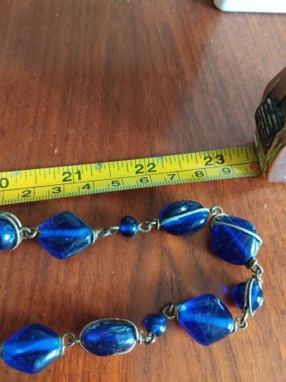 Lote 2 collares y un colgante años 70 y 90