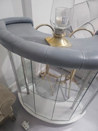 Mueble Bar Vintage Cristal y Piel