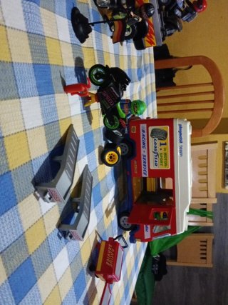 Playmobil Team y Camión Full Speed