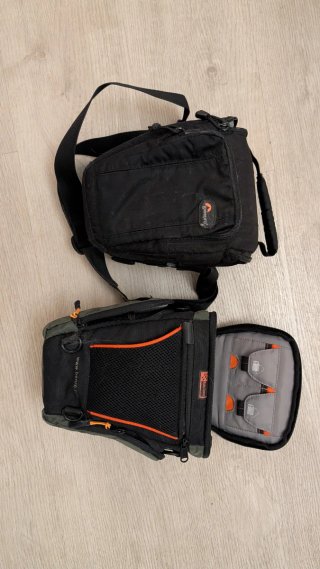 Funda cámara Lowepro y Benro.