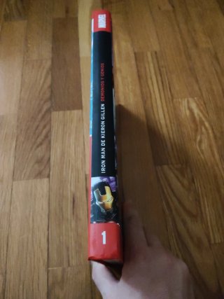 Marvel Now! Deluxe Iron Man De Kieron Gillen 1....