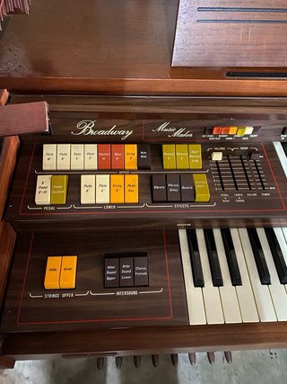 Órgano Viscount Broadway Music Maker