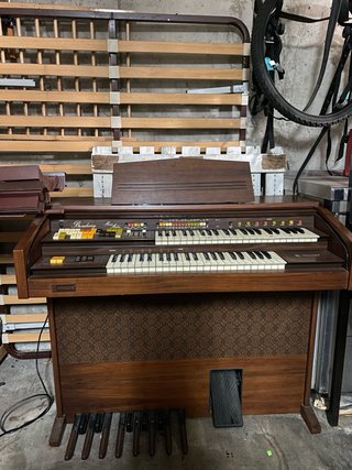 Órgano Viscount Broadway Music Maker