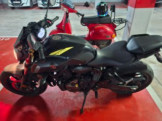 Yamaha MT-07 Negra