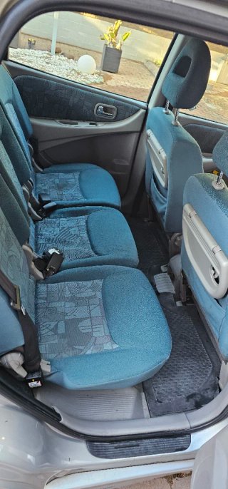 Nissan Almera 2002