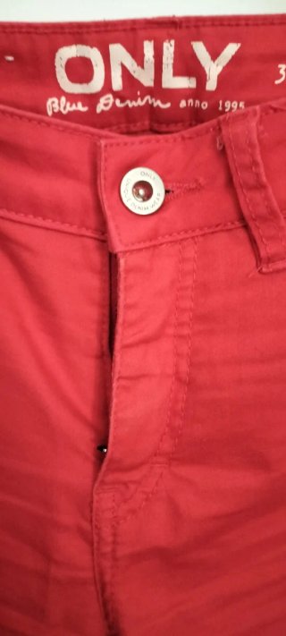 Pantalón rojo Only