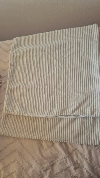Fundas de almohada beige y blancas LEER DESCRIPCIÓ